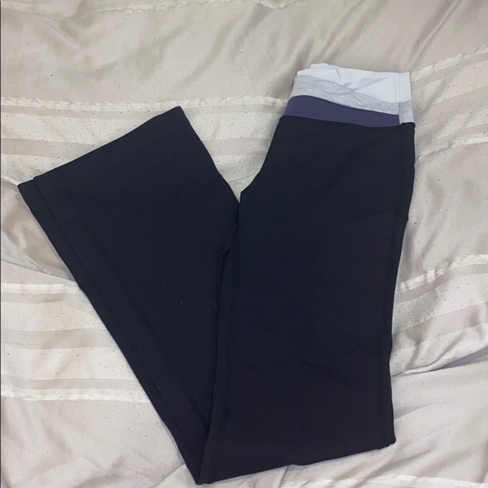 Black lululemon sweatpants
